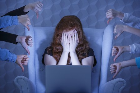 Как страх чужой оценки делает нас застенчивыми